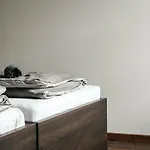 Apartment 511
